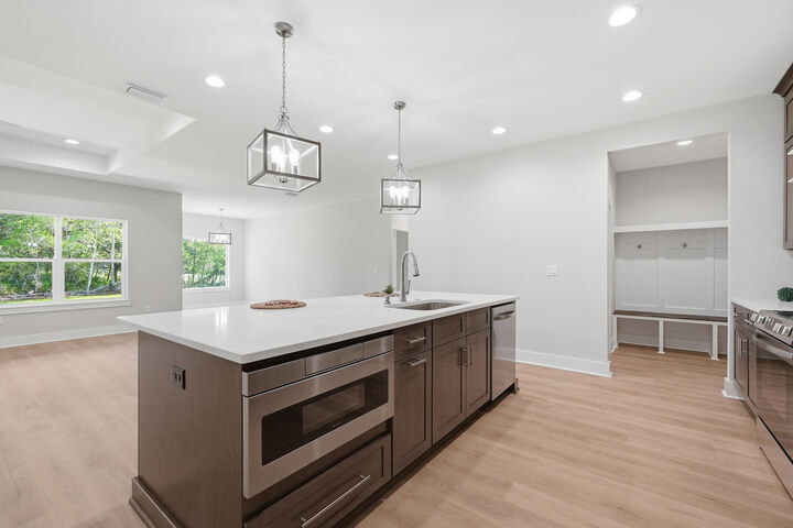 Property Photo:  6523 Codell Street  FL 32566 
