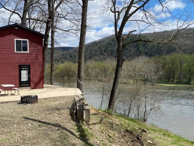 Property Photo:  9001 Althom Road  PA 16351 