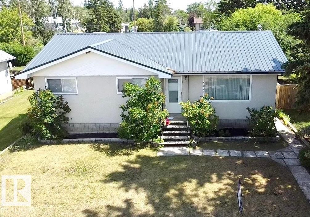 Property Photo: 5025 54 Street AB T0A 1P0