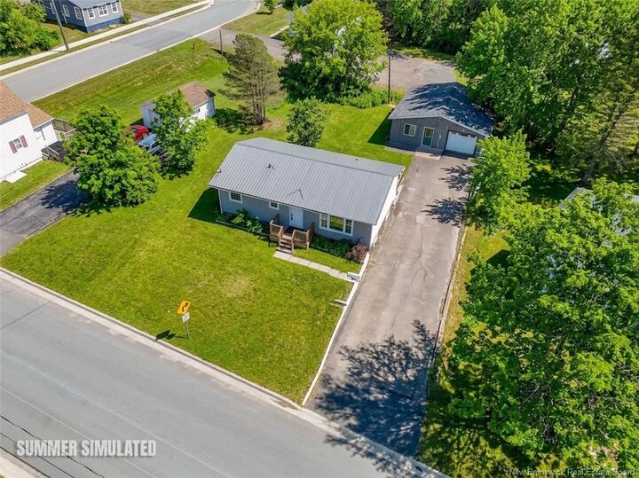 Photo de la propriété:  298 Highland Avenue  NB E3A 2S6 