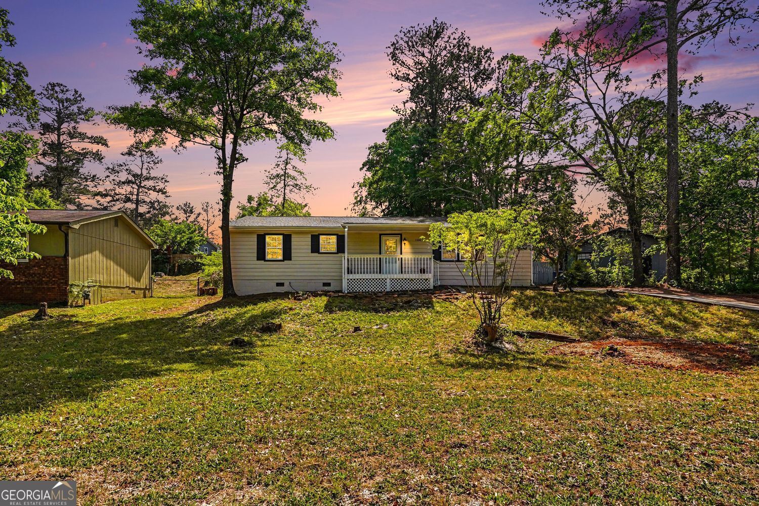 Property Photo:  1236 Woodbridge Drive NE  GA 30012 