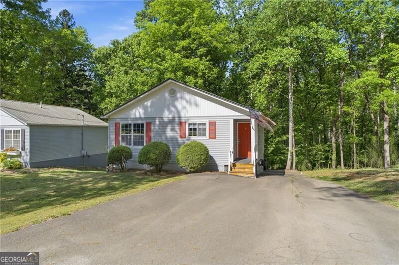 Property Photo:  5135 Phoenix Street  GA 30041 