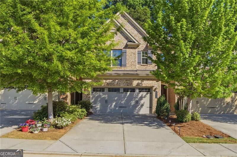 Property Photo: 1406 Lanier Vista Drive GA 30518
