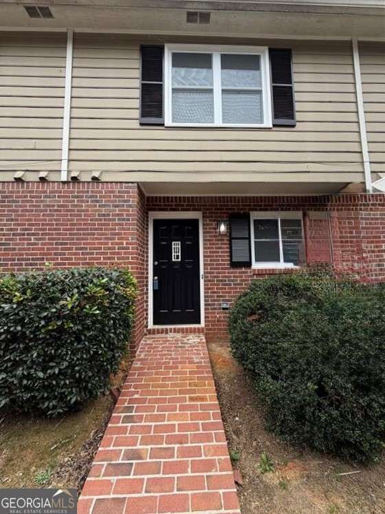 Property Photo:  2250 Kings Gate Circle B  GA 30078 