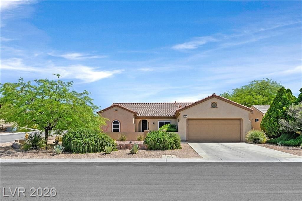 Property Photo:  2048 Oliver Springs Street  NV 89052 