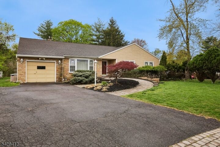 Property Photo:  312 Lenox Ave  NJ 07442 