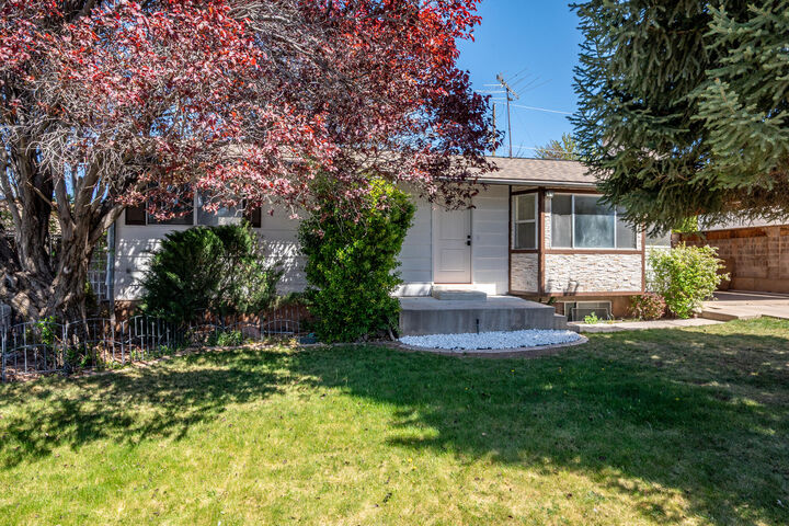Property Photo:  557 S 515 W  UT 84720 