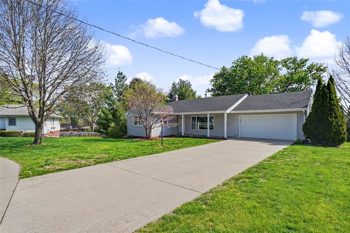 Property Photo:  2917 87th Court  IA 50322 