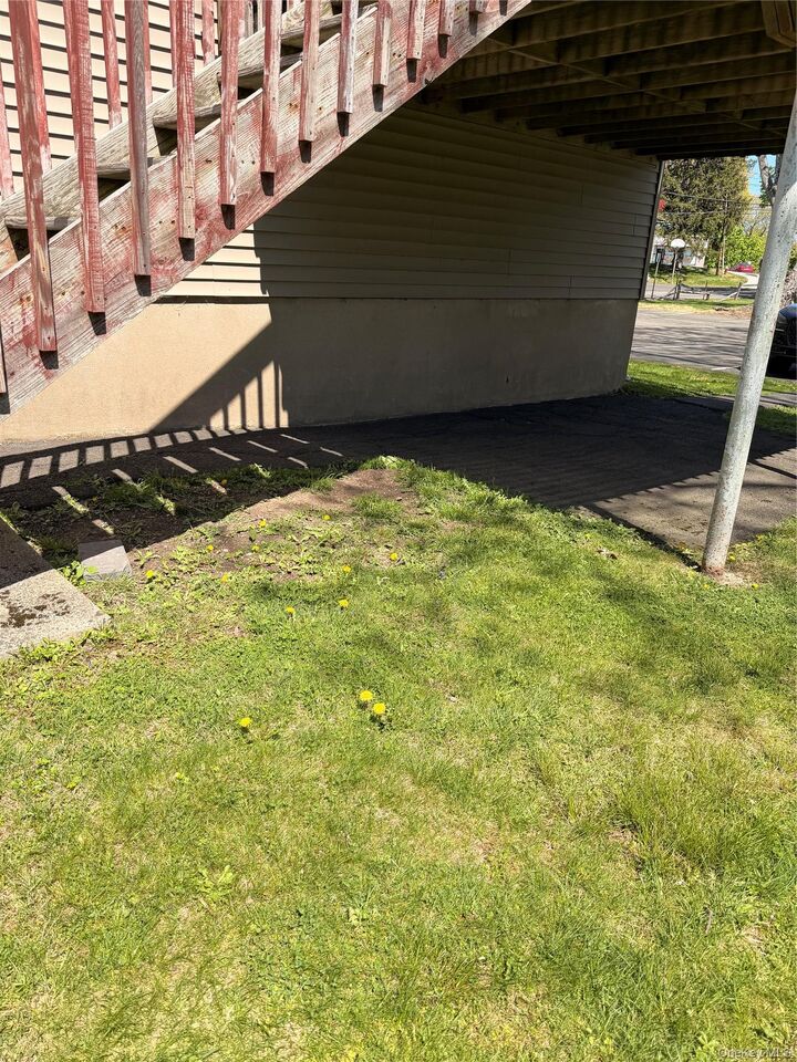 Property Photo:  10 Quelch Avenue 1  NY 10980 