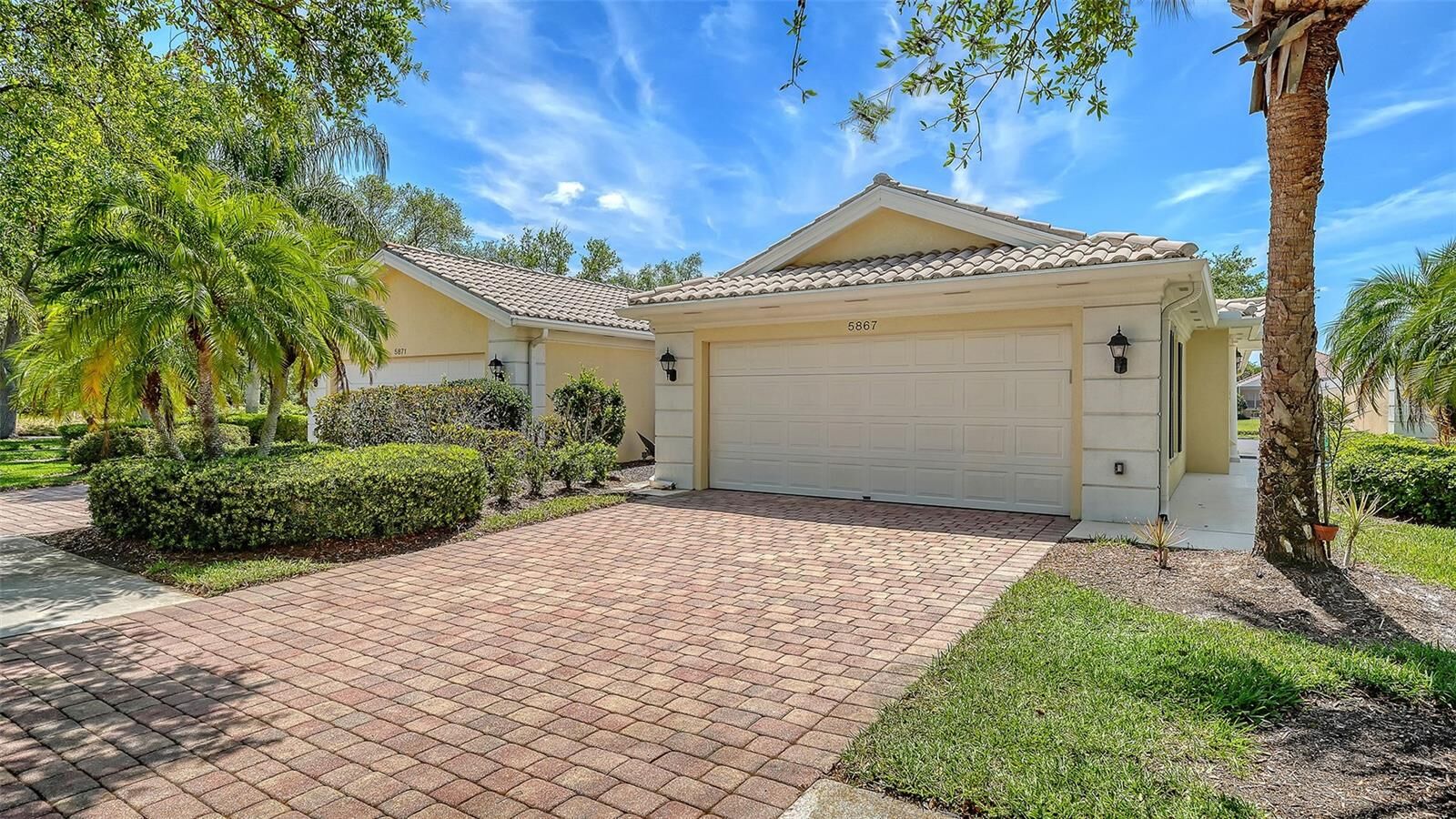 Property Photo:  5867 Helicon Place  FL 34238 