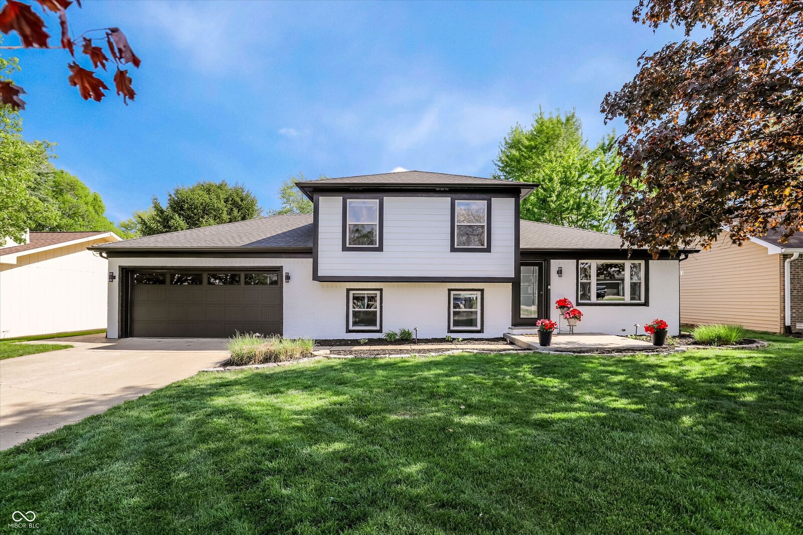 Property Photo:  1289 Bayswater Lane  IN 46034 