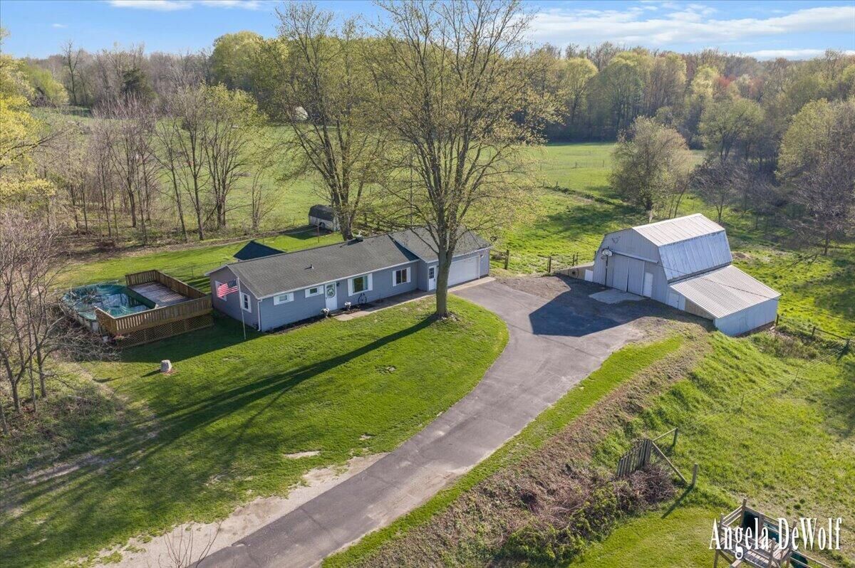 Property Photo:  8707 Clyde Park Avenue SW  MI 49315 