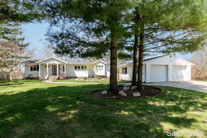 Property Photo:  15710 Rich Lane  MI 49060 