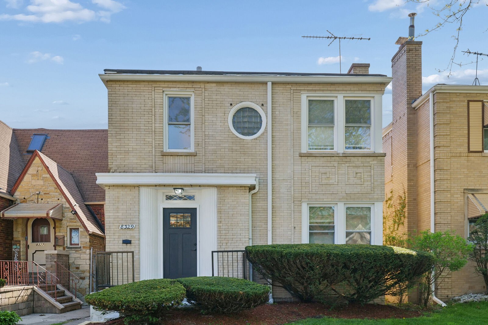 Property Photo:  8329 S Vernon Avenue  IL 60619 