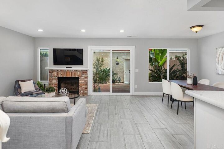 Property Photo:  1774 Edgefield Lane  CA 92024 