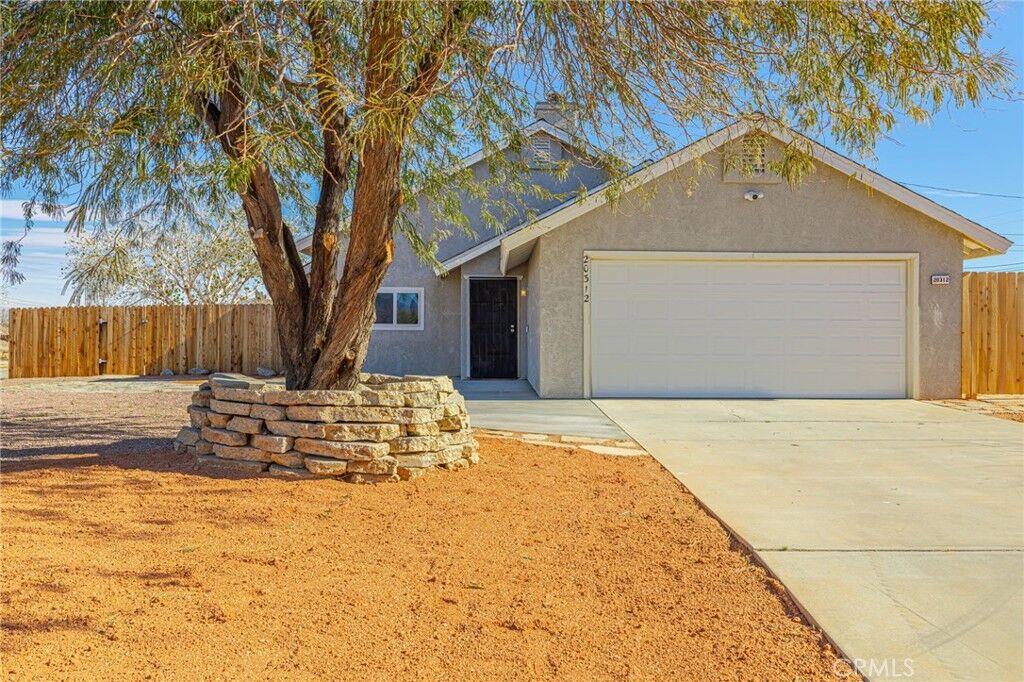 Property Photo: 20312 Graham Street CA 93505