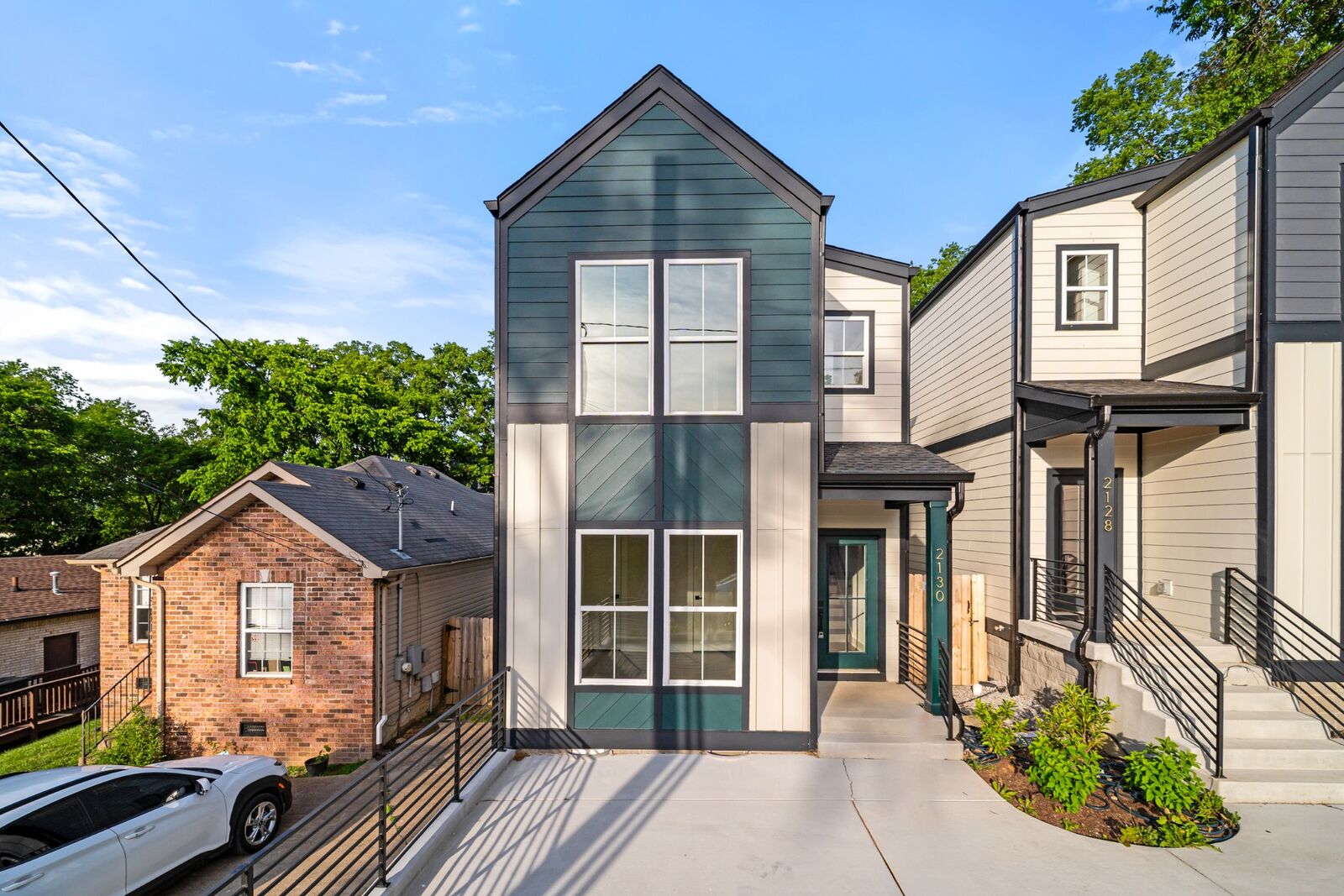 Property Photo:  2130 12th Ave N  TN 37208 