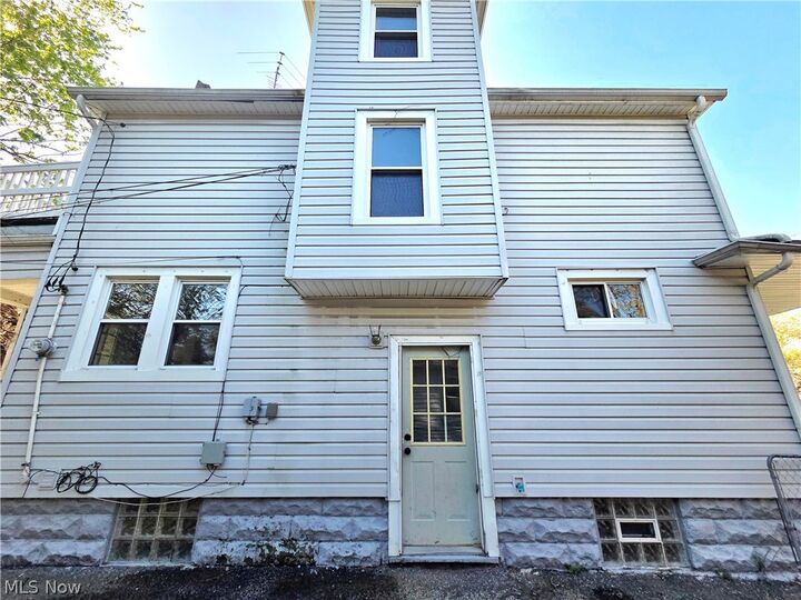 Property Photo:  2125 W 81st Street  OH 44102 