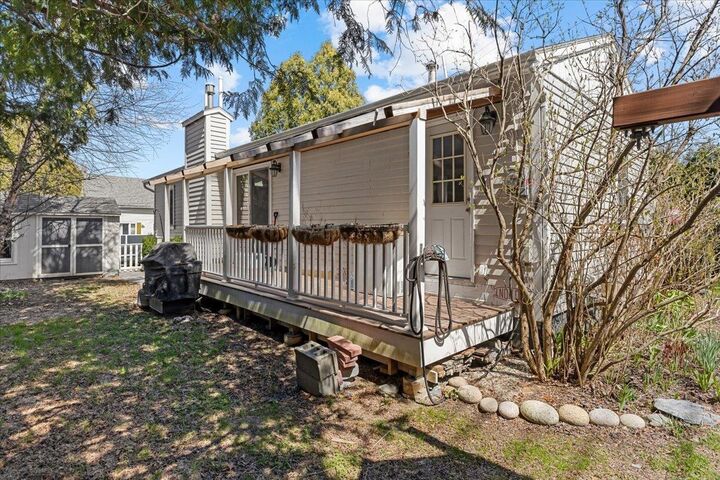 Property Photo:  9 Railroad Lane  VT 05482 