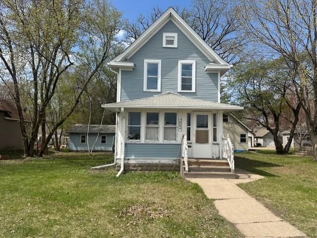 Property Photo:  236 Emerald Street SE  MN 55414 