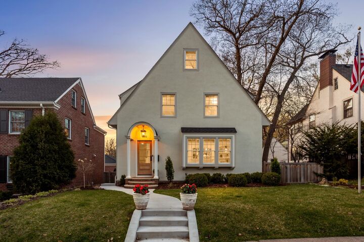 Property Photo:  2259 Princeton Avenue  MN 55105 