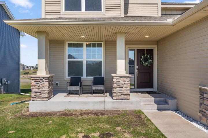 Property Photo:  2107 Balsam Way  MN 55038 