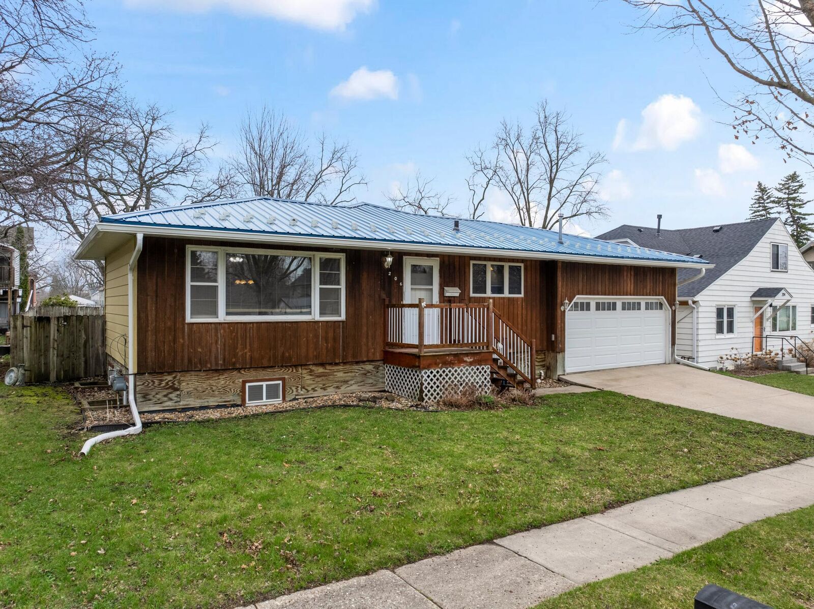 Property Photo:  206 1st Avenue NW  MN 55944 