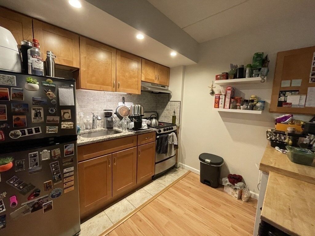 Property Photo:  108 Peterborough St 5H  MA 02215 