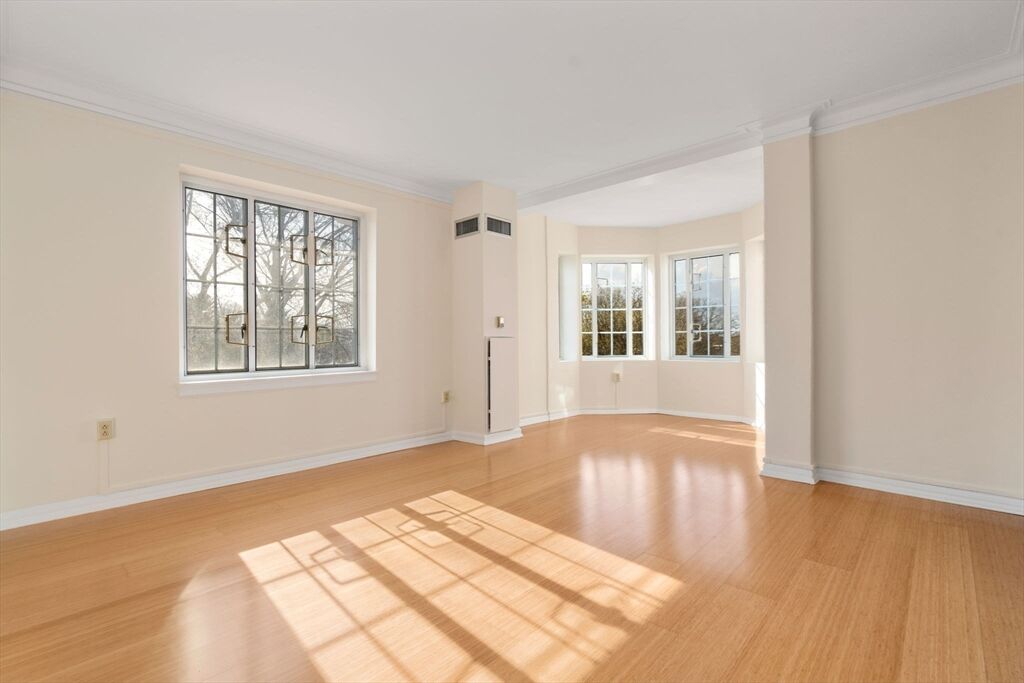 Property Photo:  20 Chapel St B908  MA 02446 