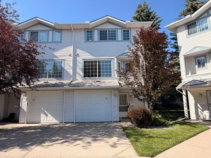 Property Photo: 52 Kingsland Court SW AB T2V 0S2