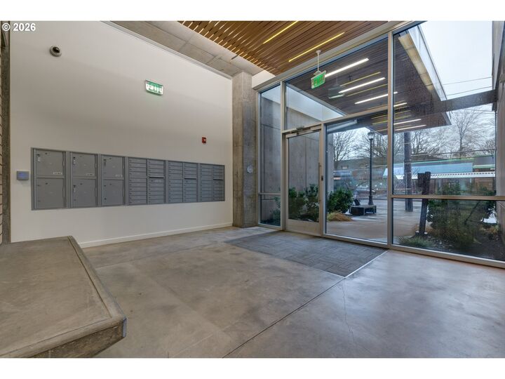 Property Photo:  1455 N Killingsworth St 417  OR 97217 