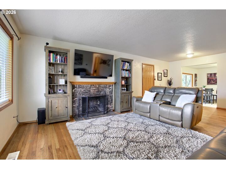 Property Photo:  501 NW 78th St  WA 98665 