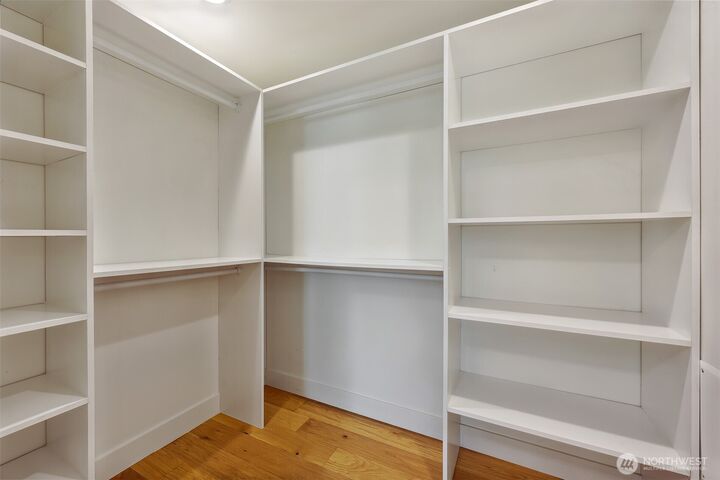 Property Photo:  800  32nd Avenue  WA 98122 