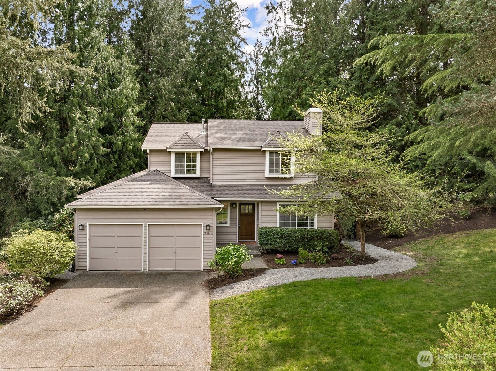 Property Photo:  3040  273rd Avenue NE  WA 98053 
