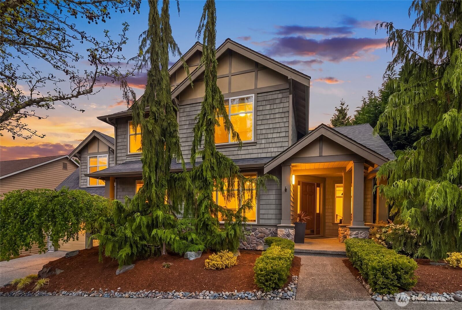 Property Photo: 16568 NE 119th Way WA 98052
