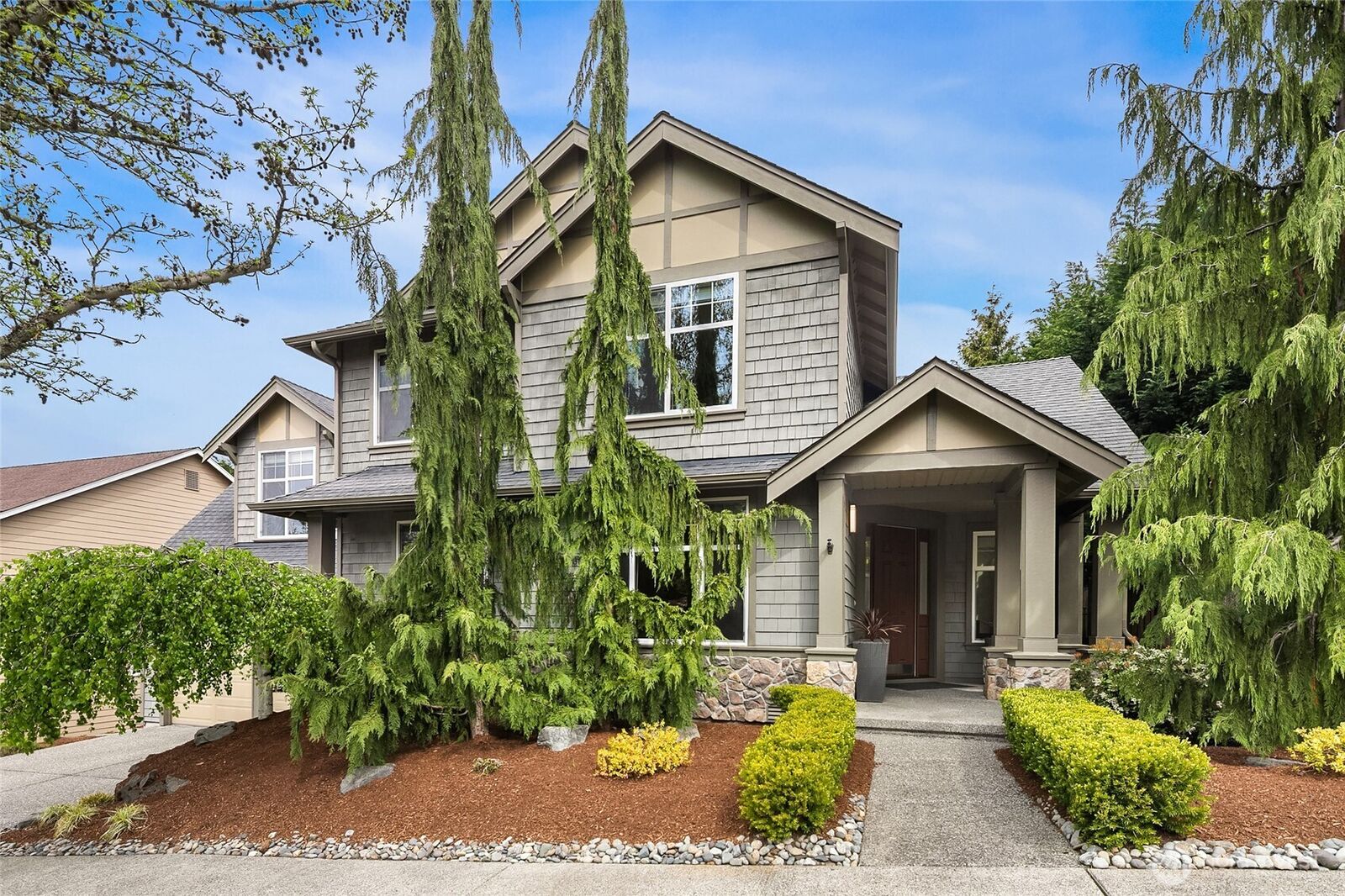 Property Photo: 16568 NE 119th Way WA 98052