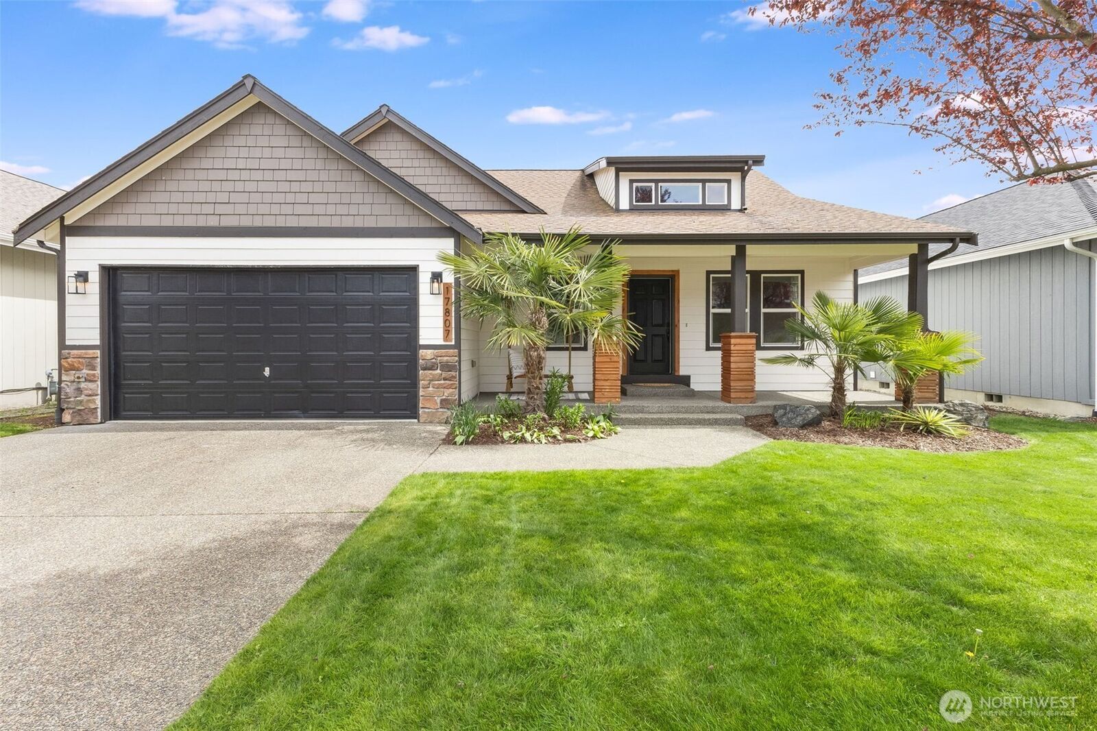 Property Photo: 17807 25th Avenue E WA 98445