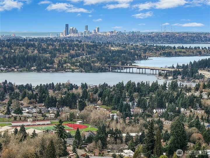 Property Photo:  4440  137th Avenue SE  WA 98006 