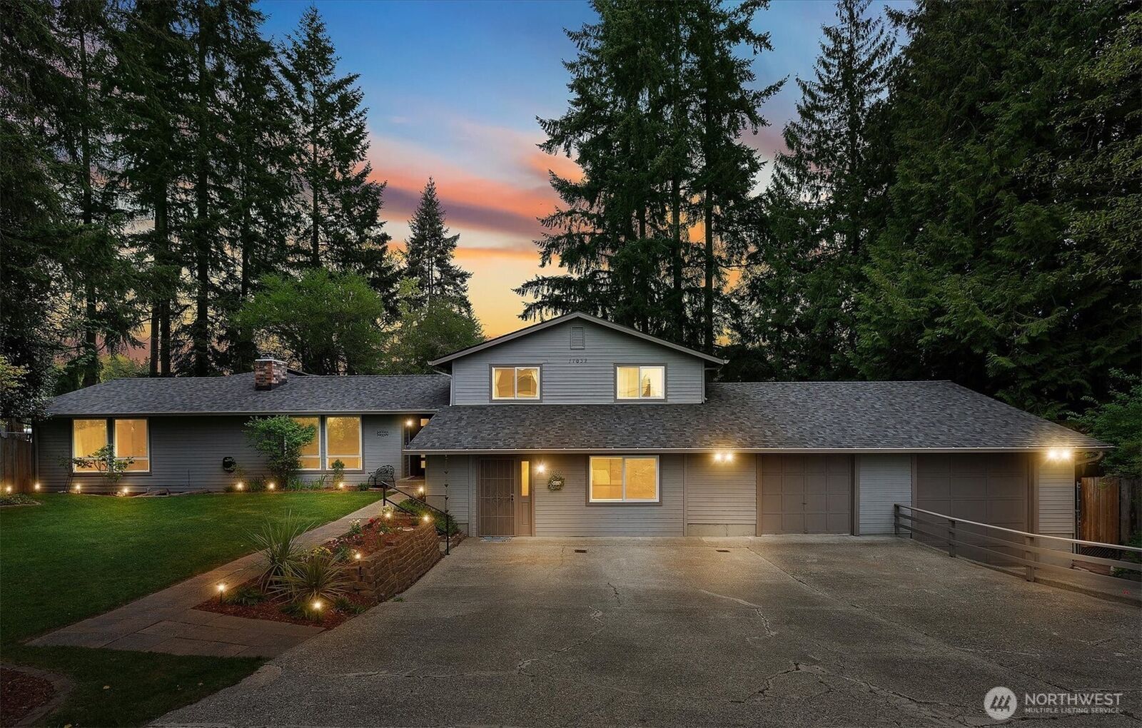 Property Photo:  17632 SE 123rd Place  WA 98059 