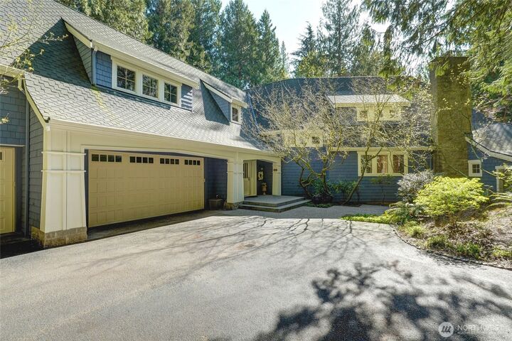 Property Photo:  29213 SE 5th Street  WA 98024 