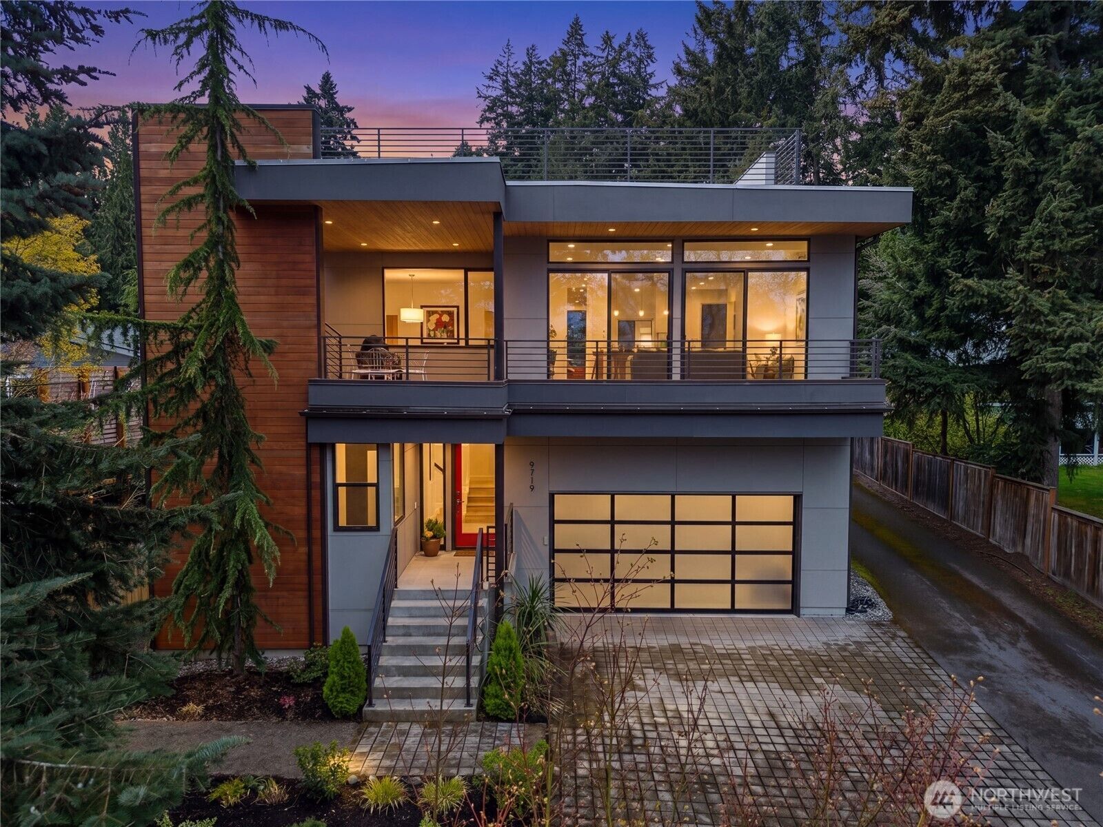 Property Photo:  9719  Lake Shore Boulevard NE  WA 98115 