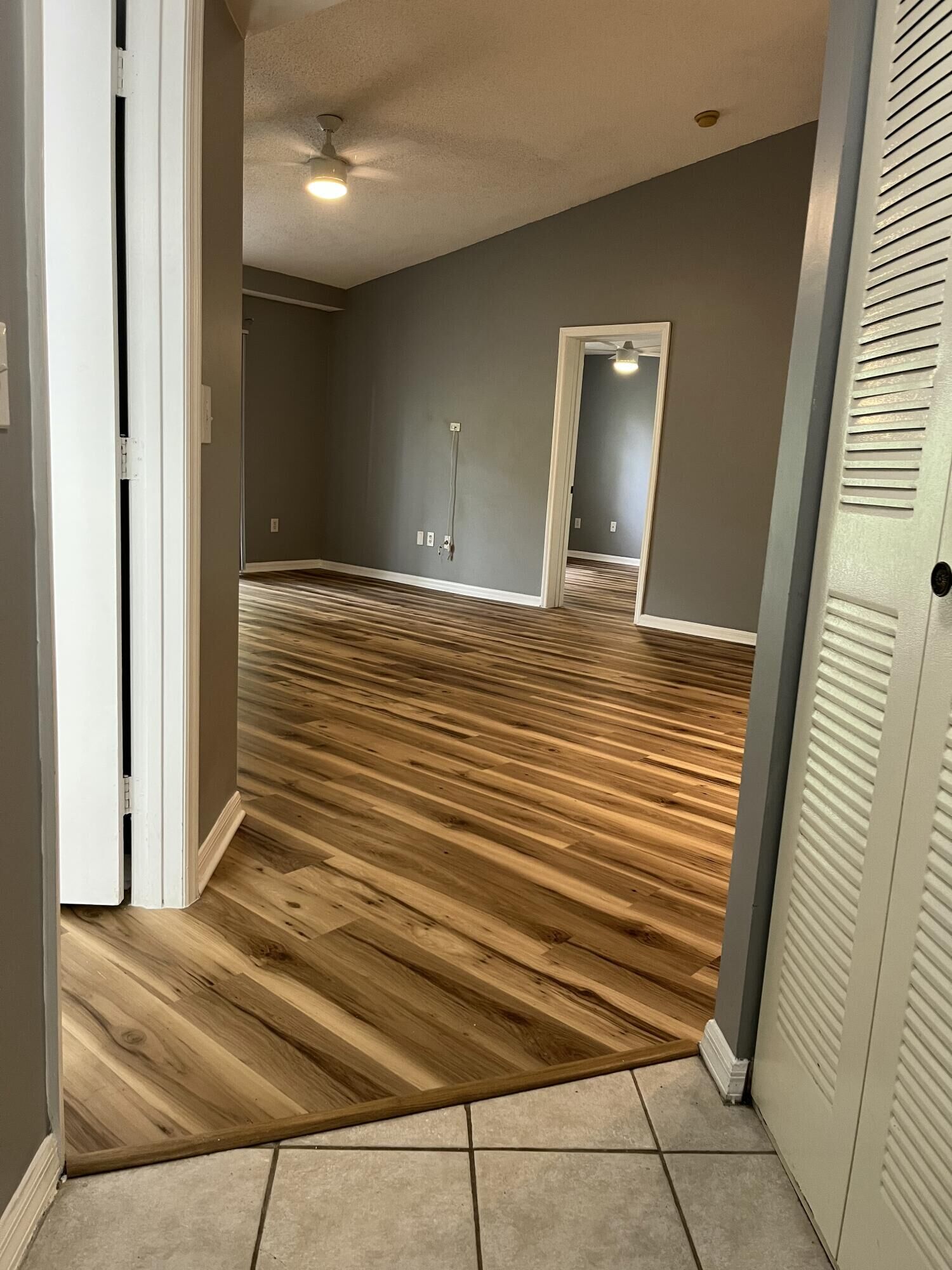 Property Photo:  1000 Crestwood Court S 1009  FL 33411 