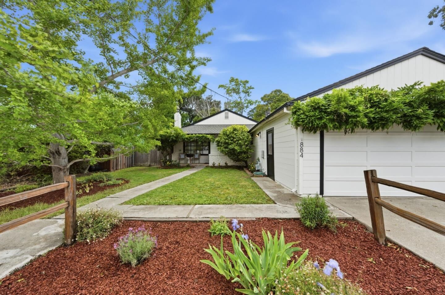 Property Photo:  884 Cordilleras Avenue  CA 94070 