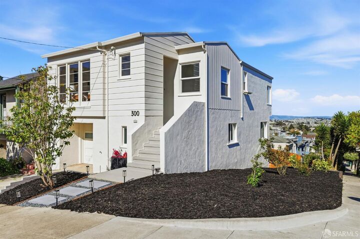 Property Photo:  300 Edna Street  CA 94112 