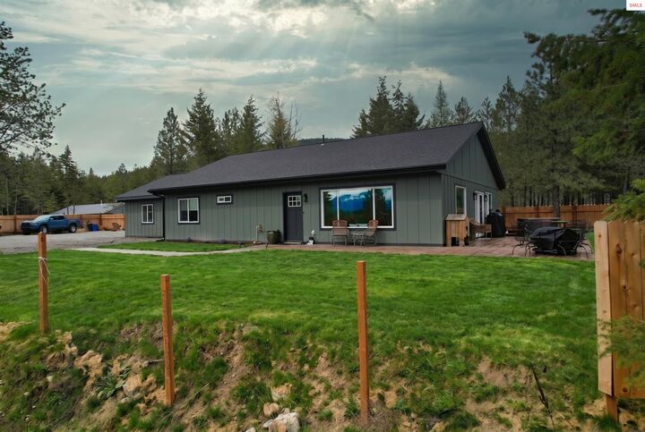 Property Photo:  43 Connie Place  ID 83845 