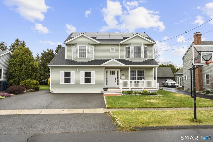 Property Photo:  295 York Street  CT 06615 