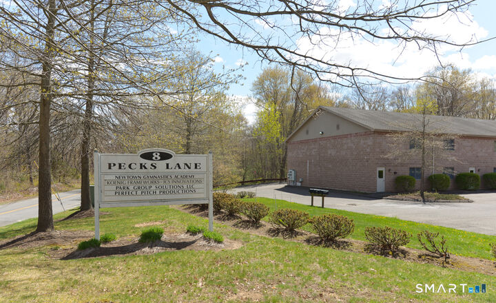 Property Photo:  8 Pecks Lane  CT 06470 