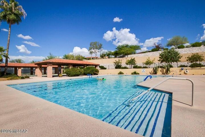 Property Photo:  1915 W Hickory Hollow Lane  AZ 85704 