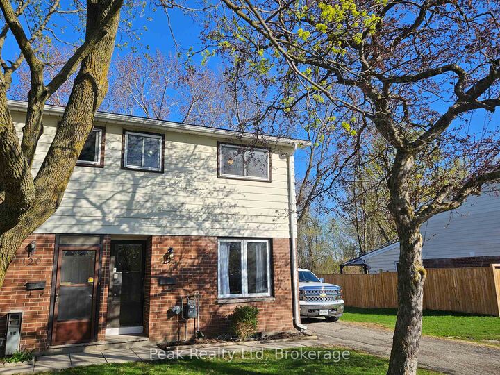 Property Photo: 122 Keats Drive ON N4S 8B8