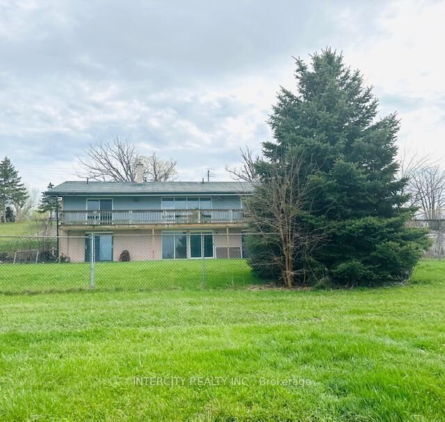 Property Photo: 450 Queenston Road ON L0S 1J0